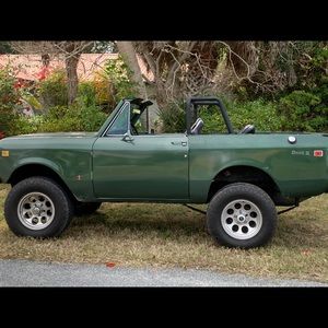 Meet your Posher, Alison